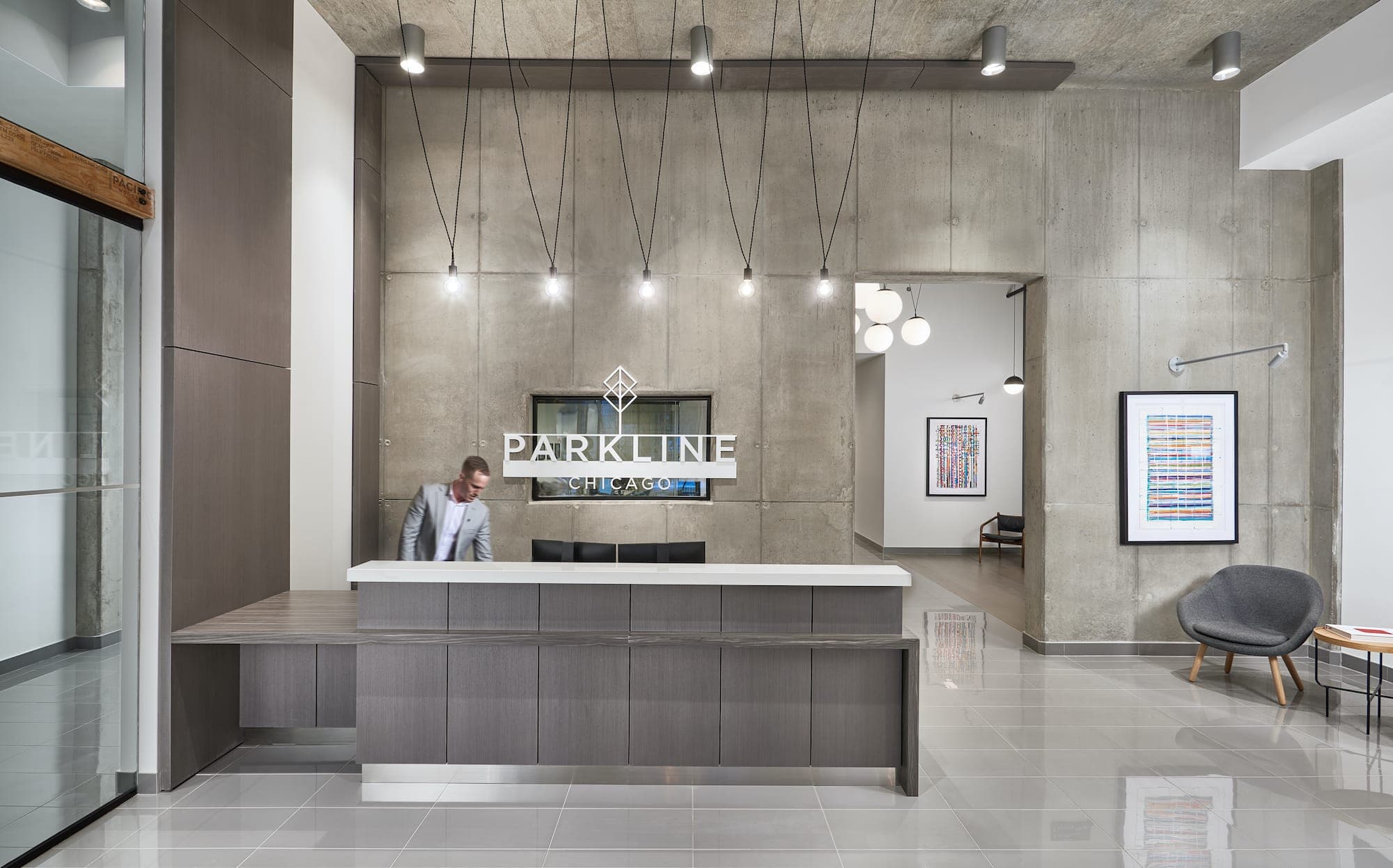 Lobby with doorstaff at Parkline